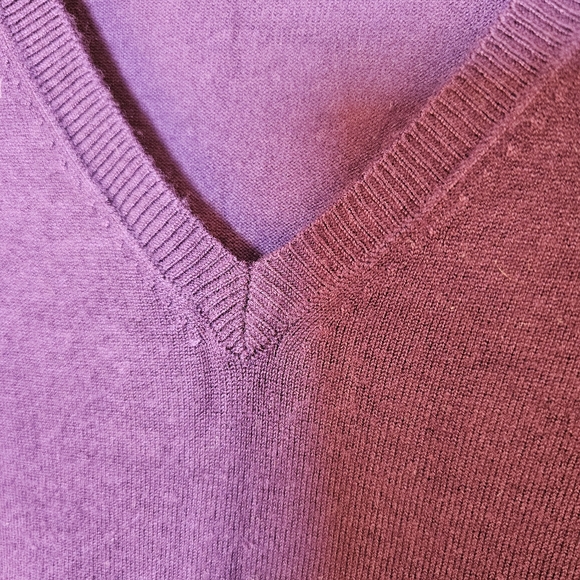 👍 Mexx purple super soft stretch long sleeve v-neck knit sweater top size M US - Picture 5 of 9